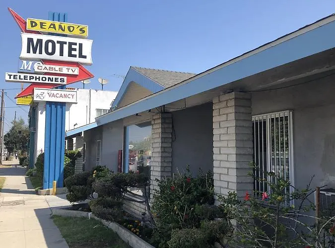 Deano\'s Motel